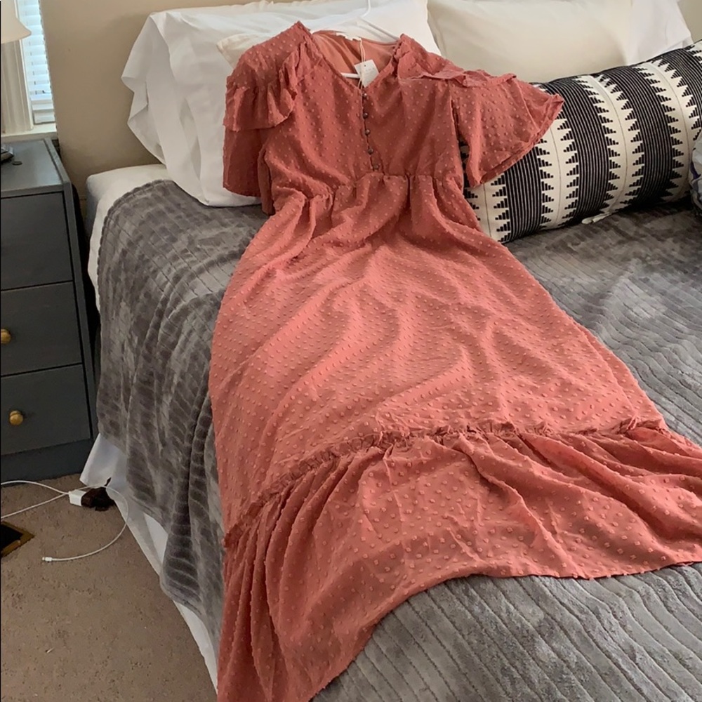 Max dress size small NWT